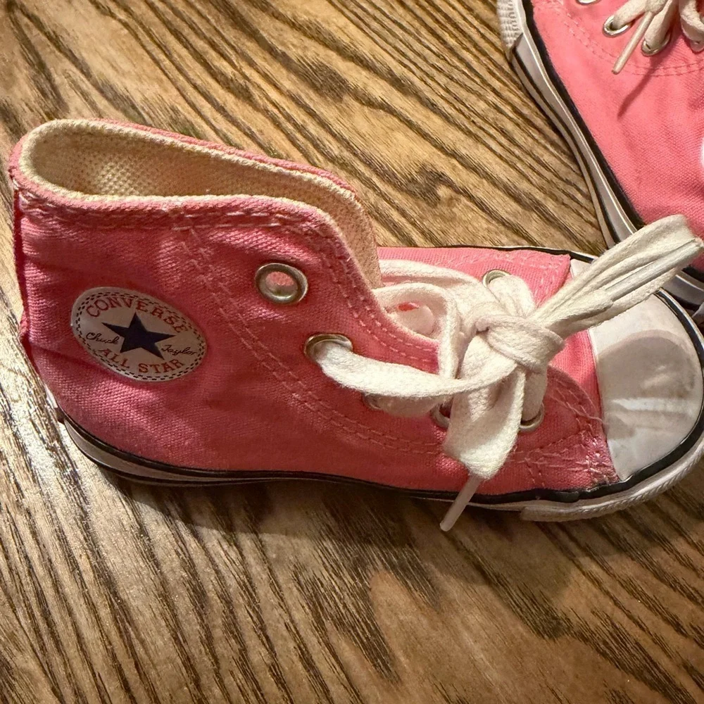 Converse Kids Sneakers in Pink and White